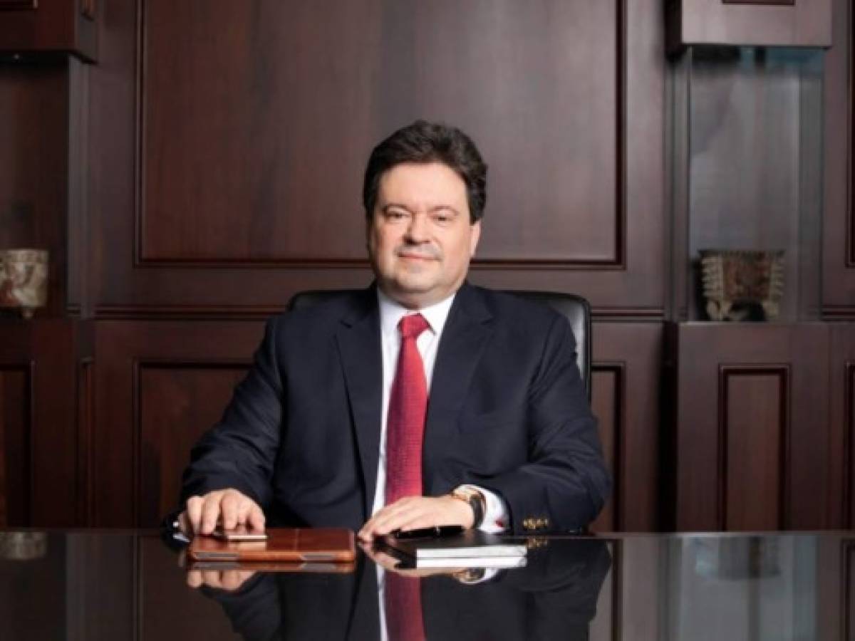 Guillermo Bueso: Un referente en la banca centroamericana