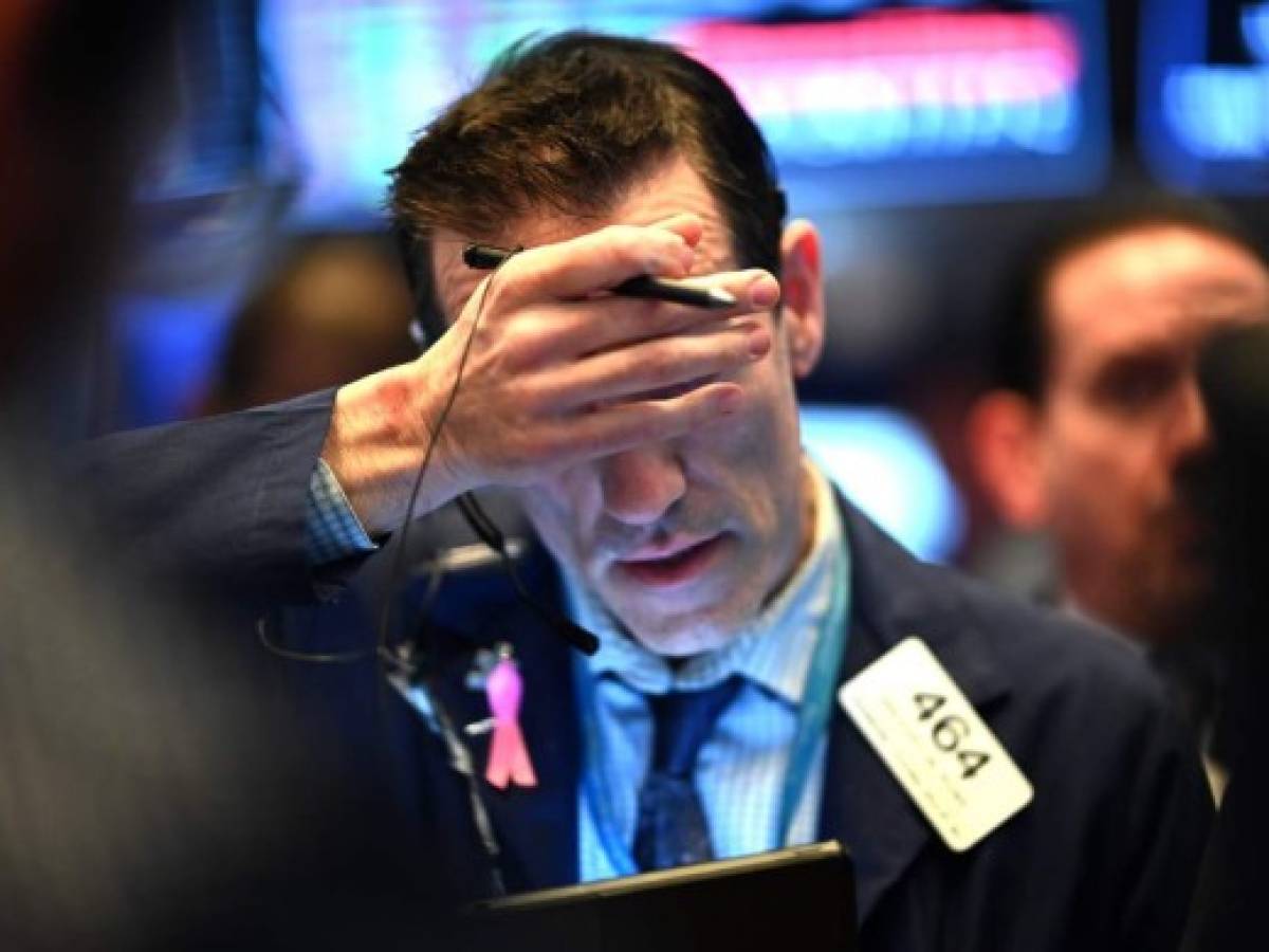 Wall Street se hundió y cierra su peor sesión desde marzo