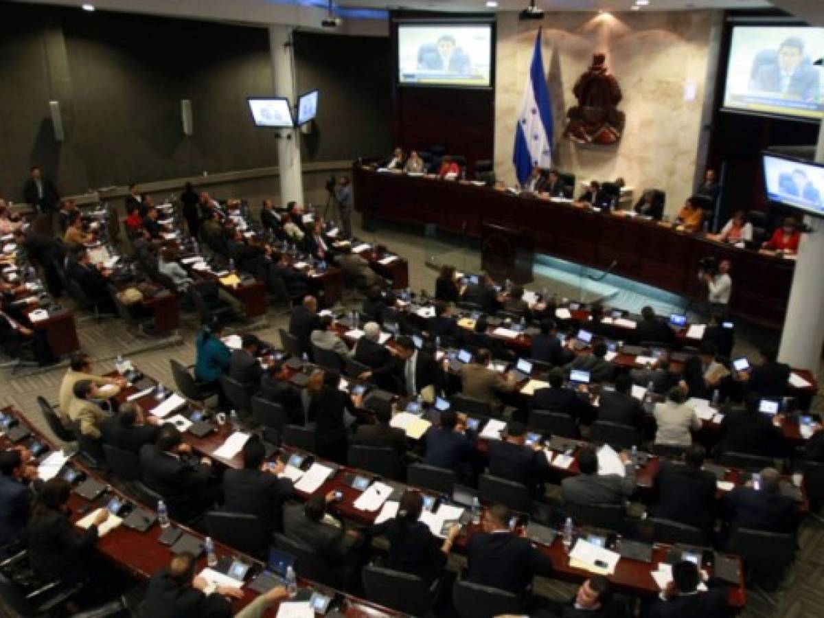 Iniciativa de plebiscito para avalar reelección presidencial en Honduras