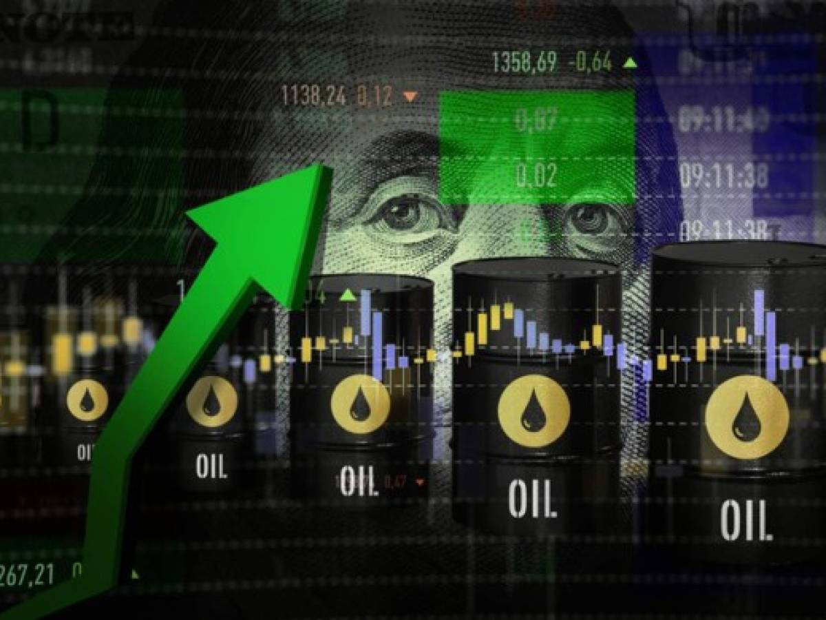 Petróleo de Texas se dispara un 8% por la guerra de Ucrania