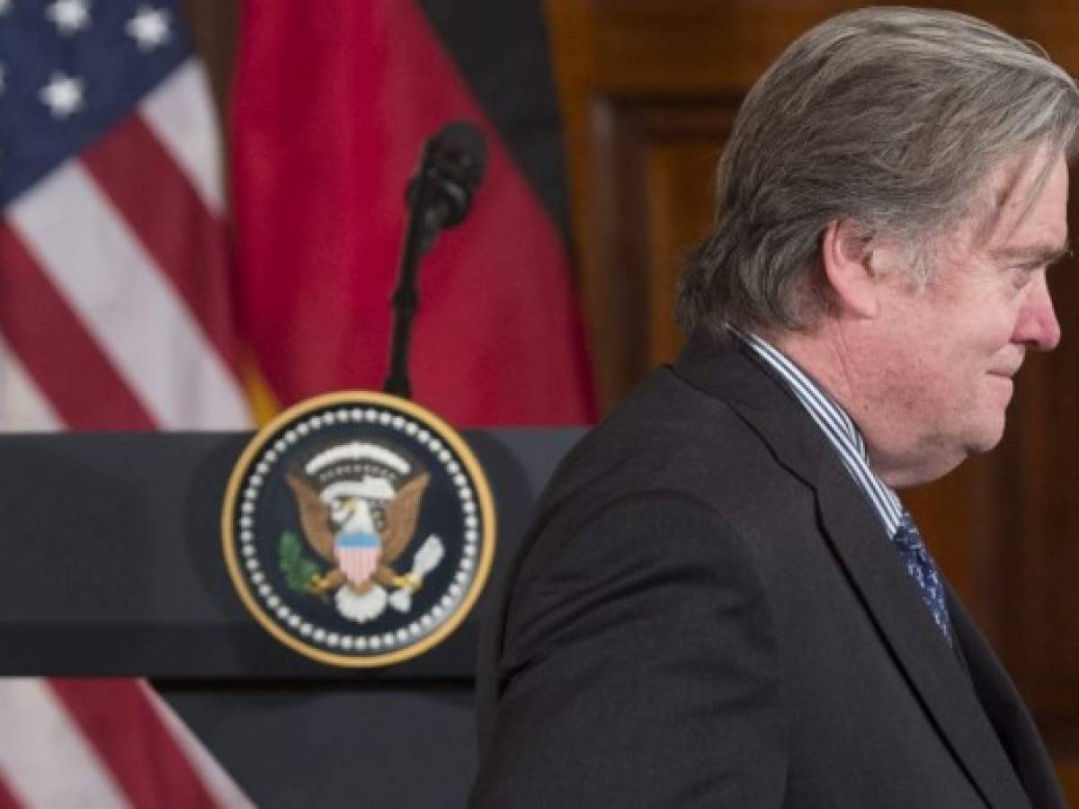 El asesor Steve Bannon queda fuera de la Casa Blanca