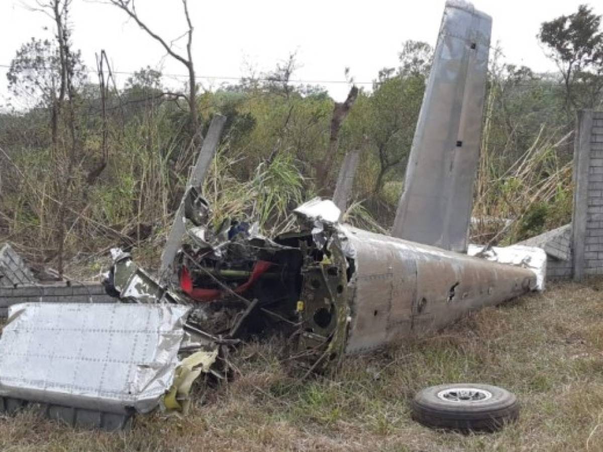 Guatemala: Avioneta se accidenta en show aéreo