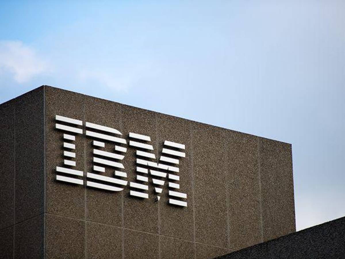 IBM pausará contratación para reemplazar 7.800 puestos con inteligencia artificial