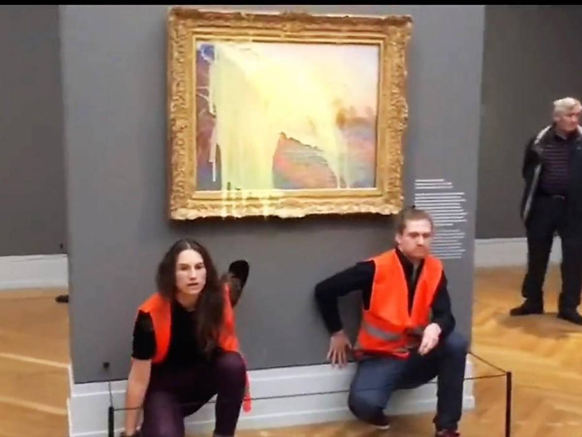 Activistas climáticos vuelven a atacar obra de arte en museo