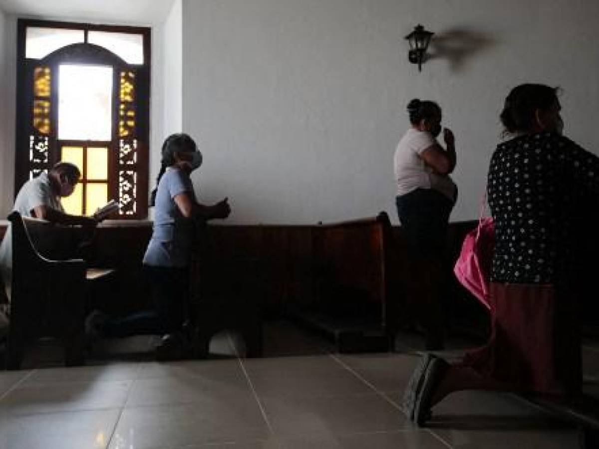 Obispo crítico de Ortega queda bajo ‘resguardo domiciliar’ en Nicaragua
