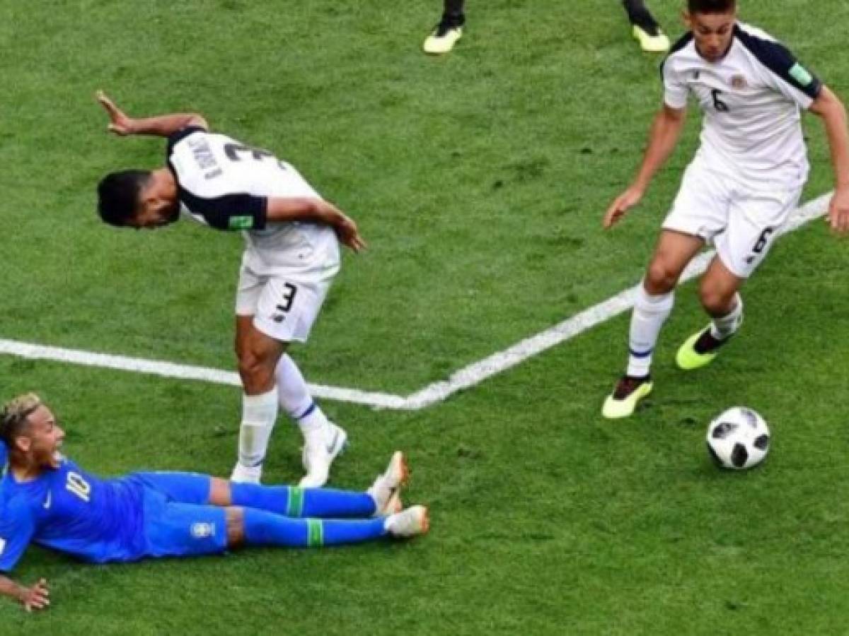 Neymar hace negocio con sus escandalosas caídas en Rusia 2018