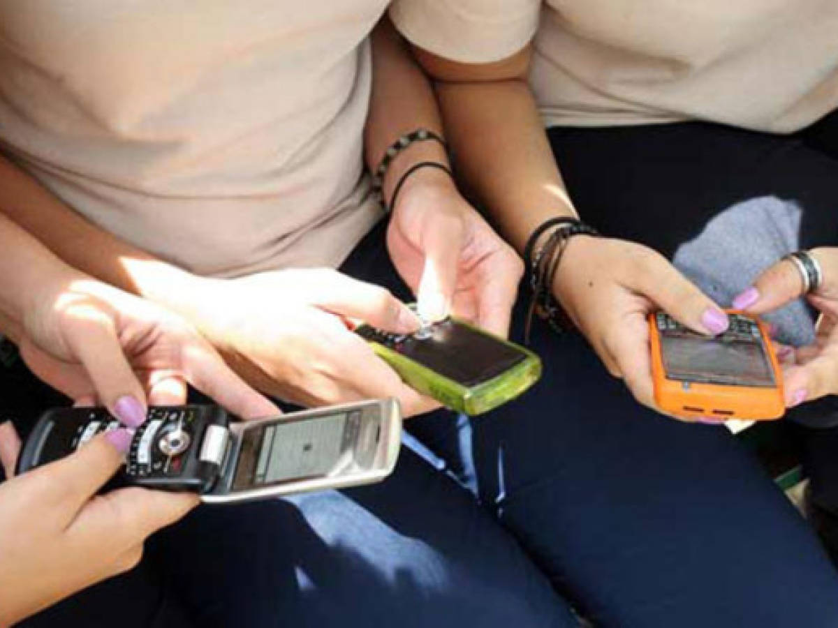 La Generación Y revisa su smartphone compulsivamente