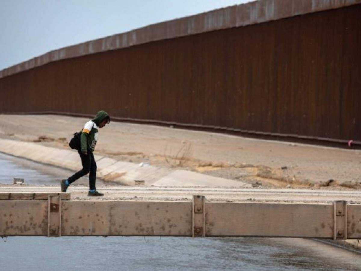 Más de dos millones de arrestos de migrantes en la frontera sur de EEUU en 2021