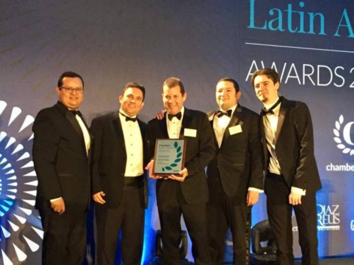 García y Bodán recibe reconocimiento de 'Firma del año Nicaragua'