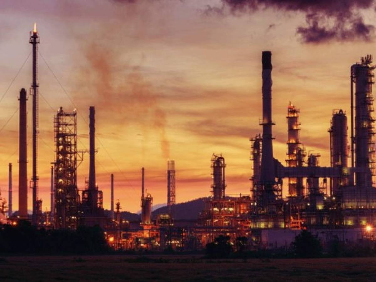 Arabia Saudita presiona a la OPEP para aumentar los recortes de producción de petróleo
