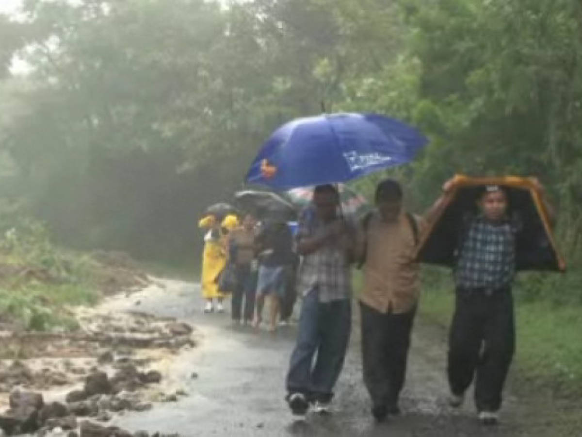 El Salvador: cayó más agua que durante el Mitch
