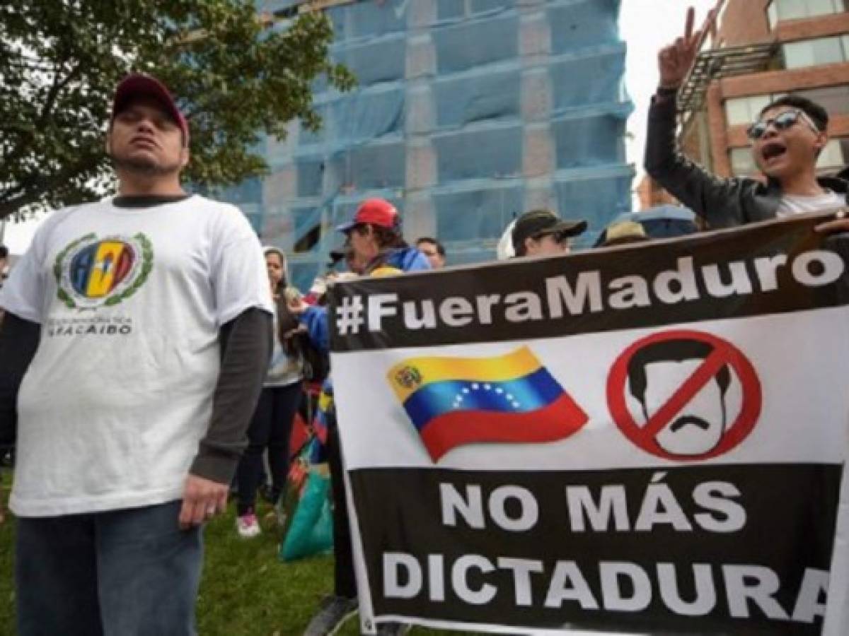 Maduro enfrenta sanciones de EEUU y creciente aislamiento internacional