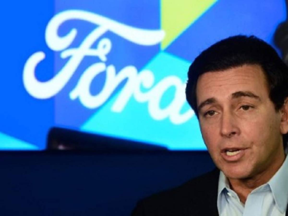 Ford despide a su presidente Mark Fields y nombra a Jim Hackett en el cargo