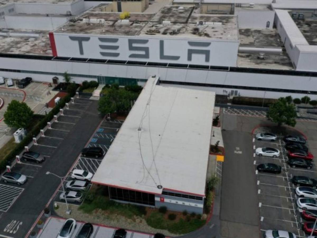 Tesla podrá reactivar su planta de California la semana próxima, dicen autoridades