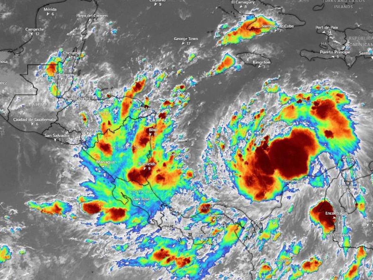 Centroamérica se prepara ante amenaza de ciclón tropical Julia