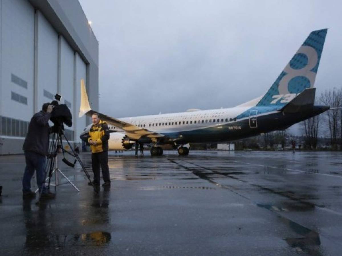 Boeing espera que los MAX sean autorizados de volar a mediados de 2020
