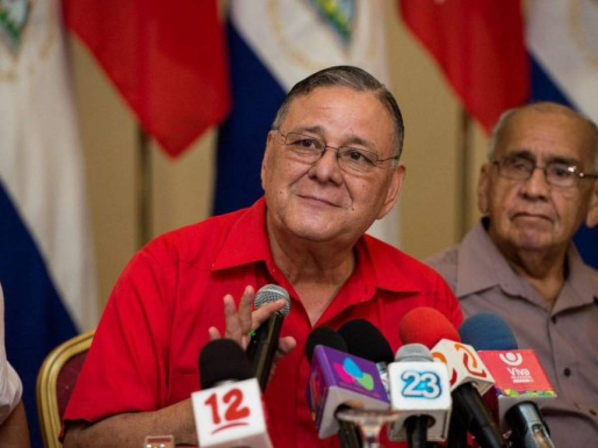 Nicaragua: Renuncia candidato presidencial del Partido Liberal