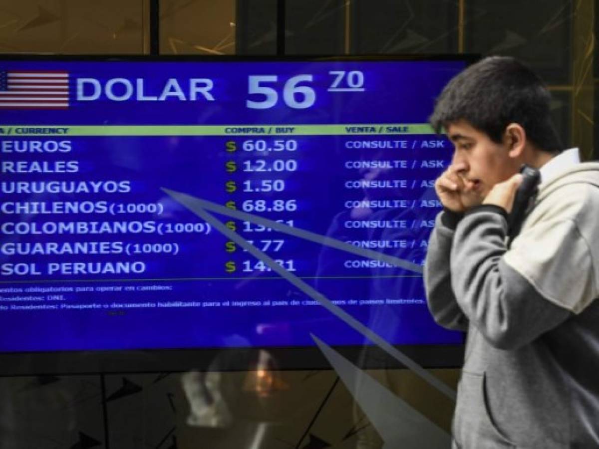 Argentina: La Bolsa de Valores cae 11,9% en segundo día de control cambiario