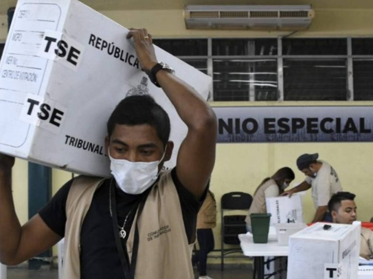 Honduras se encamina hacia un recuento total de votos