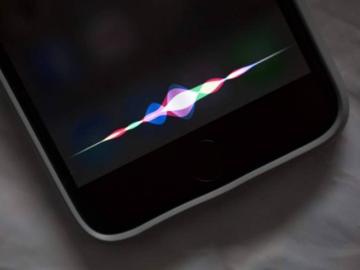 Siri escucha a los usuarios, lo confirman sus contratistas