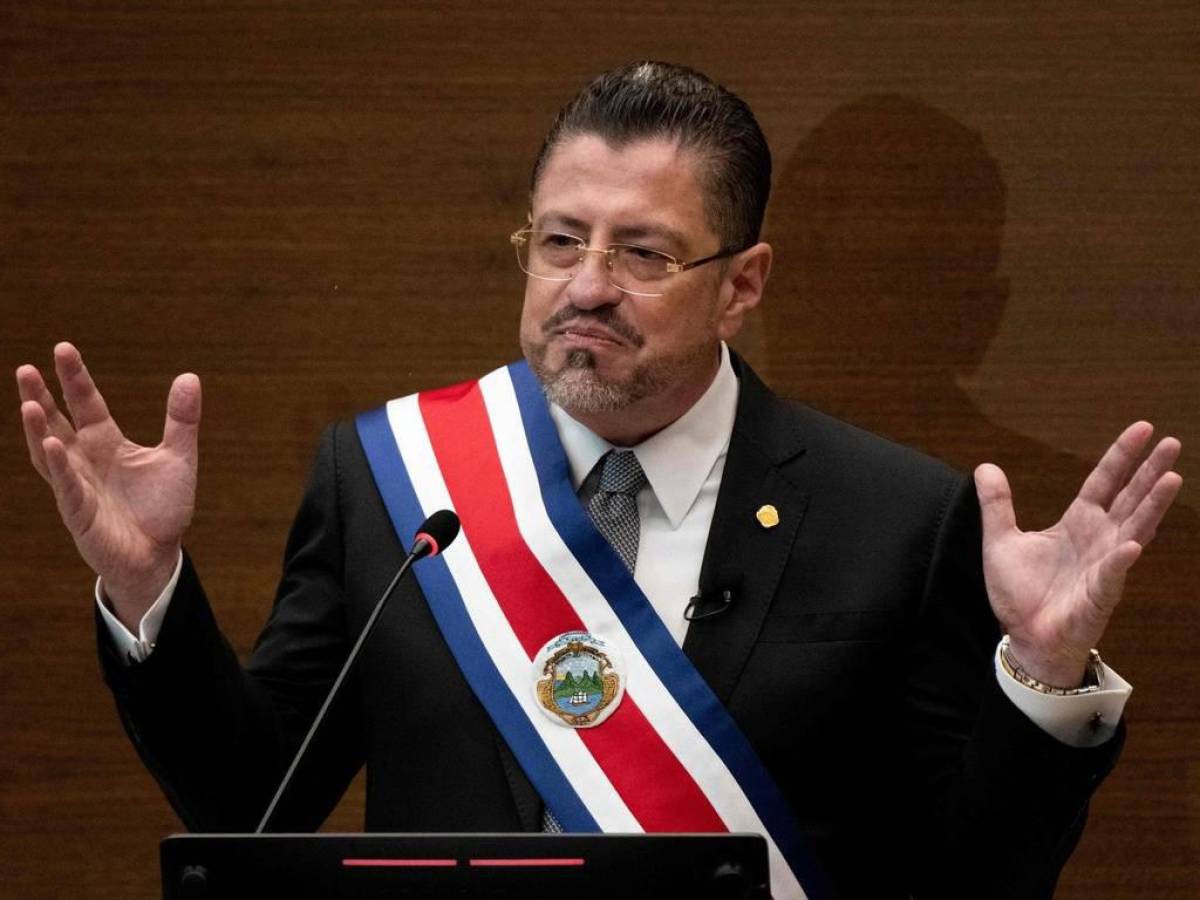 Rodrigo Chaves goza de gran popularidad tras un mes como presidente de Costa Rica