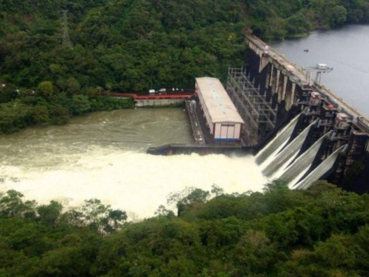 Panamá: Gobierno quiere comprar acciones a AES de embalse Bayano