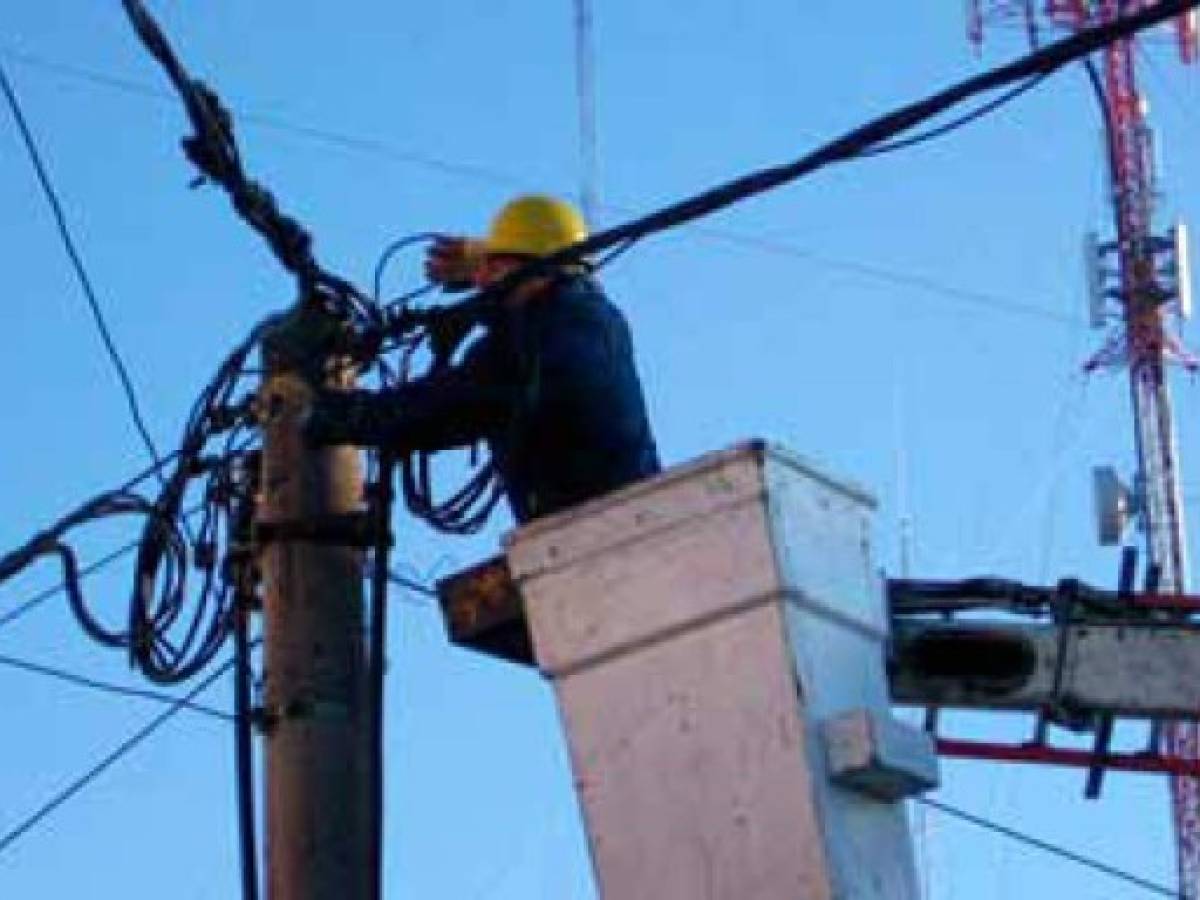 Tarifa de electricidad baja un 1% en Nicaragua y totaliza 15% en un año