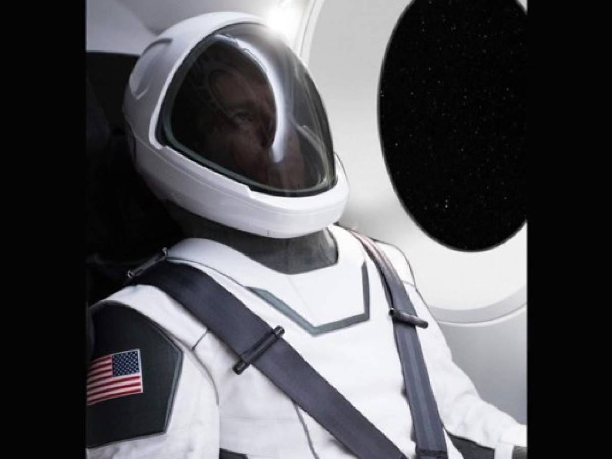 Musk revoluciona los trajes espacial de la SpaceX