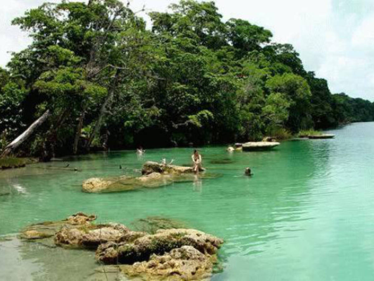Descubren complejo salino al norte de Guatemala