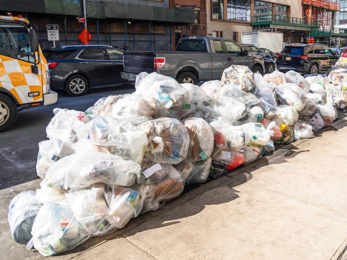 Demandan a PepsiCo por plásticos que contaminan y dañan la salud