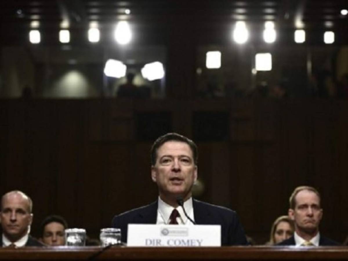 Director del FBI: pedidos de Trump fueron 'muy perturbadores'