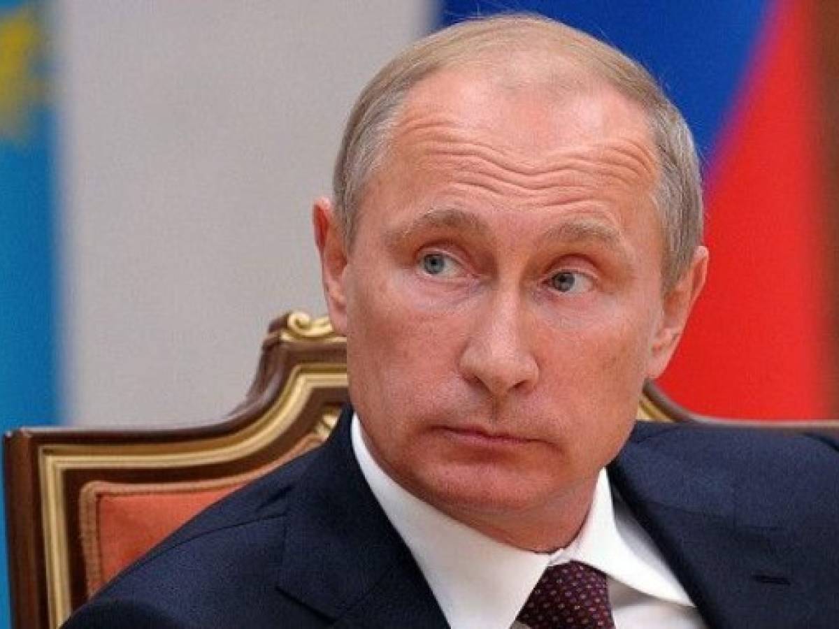 Vladimir Putin confirma operación militar en Ucrania