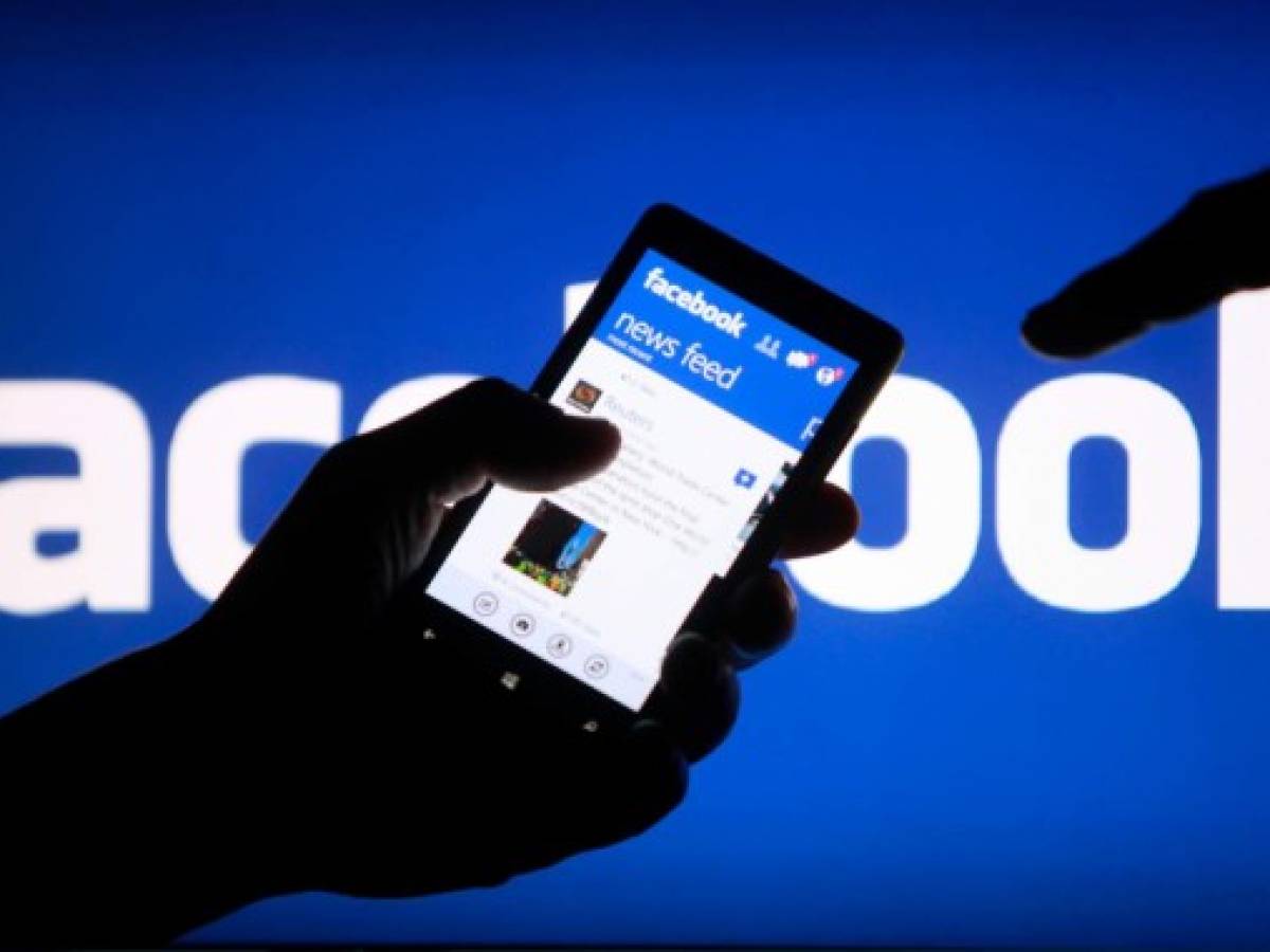 Facebook sabe hasta como mueves el ratón en tu PC