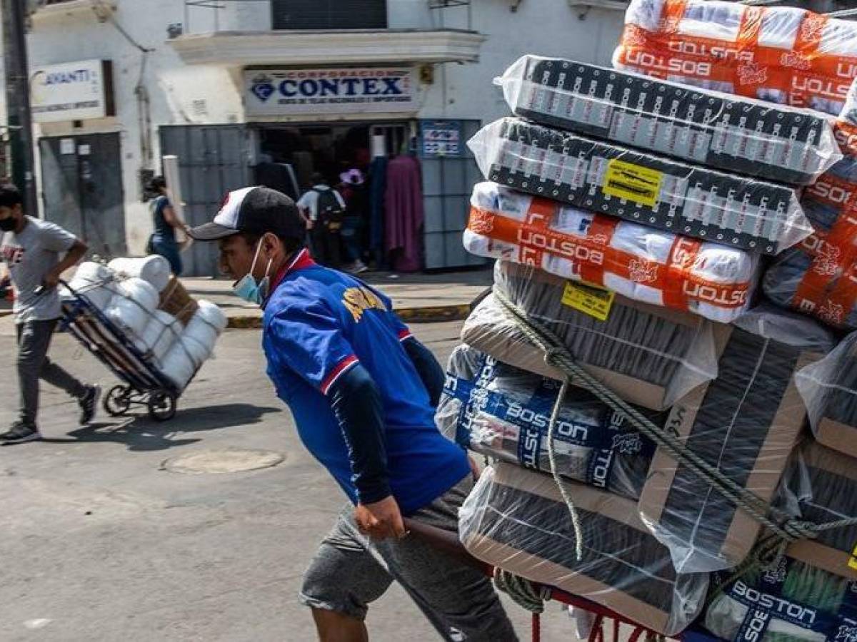 Trabajadores informales, verdaderos guerreros ante crisis por desempleo en América Latina