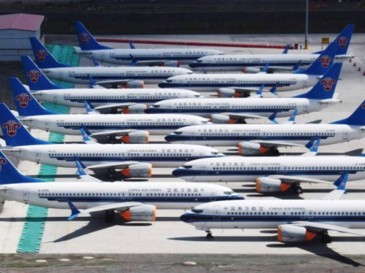 Boeing baja el optimismo hacia su avión 737 MAX