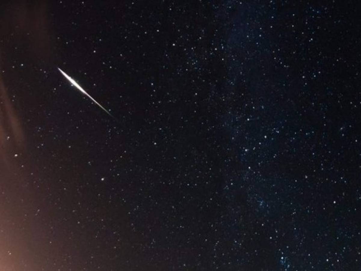 Las lluvia estrellas de las perseidas alcanzan su máximo esta noche