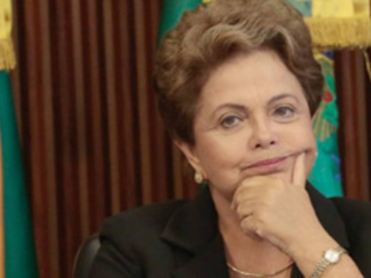 Brasil bajo fuego: abren proceso de impeachment contra Rousseff