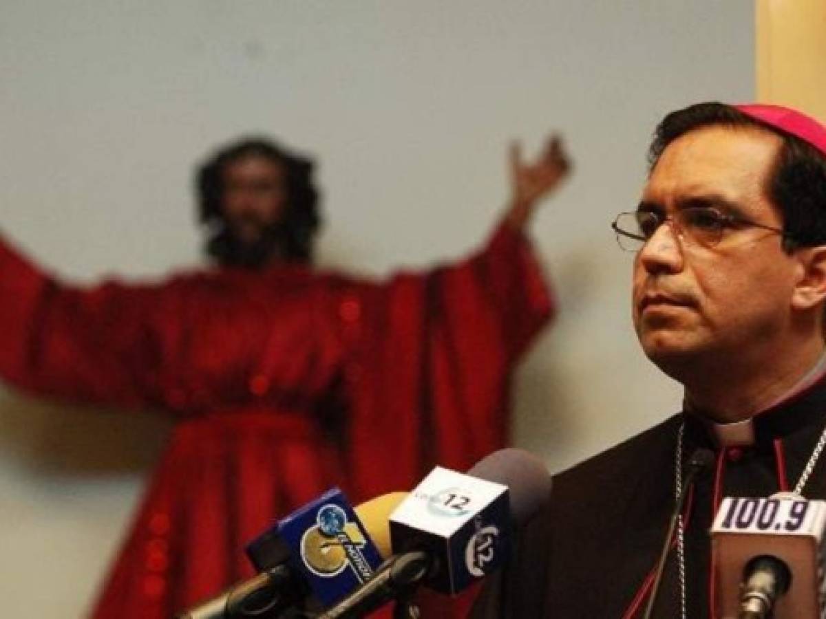 El Salvador: Iglesia pide 'verdad' en caso Flores