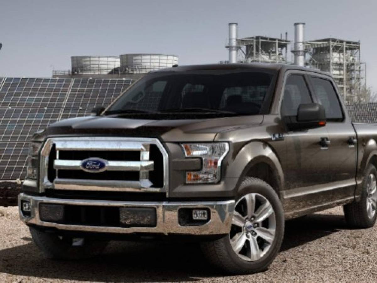 Ford llama a revisión a 1,3 millones de autos
