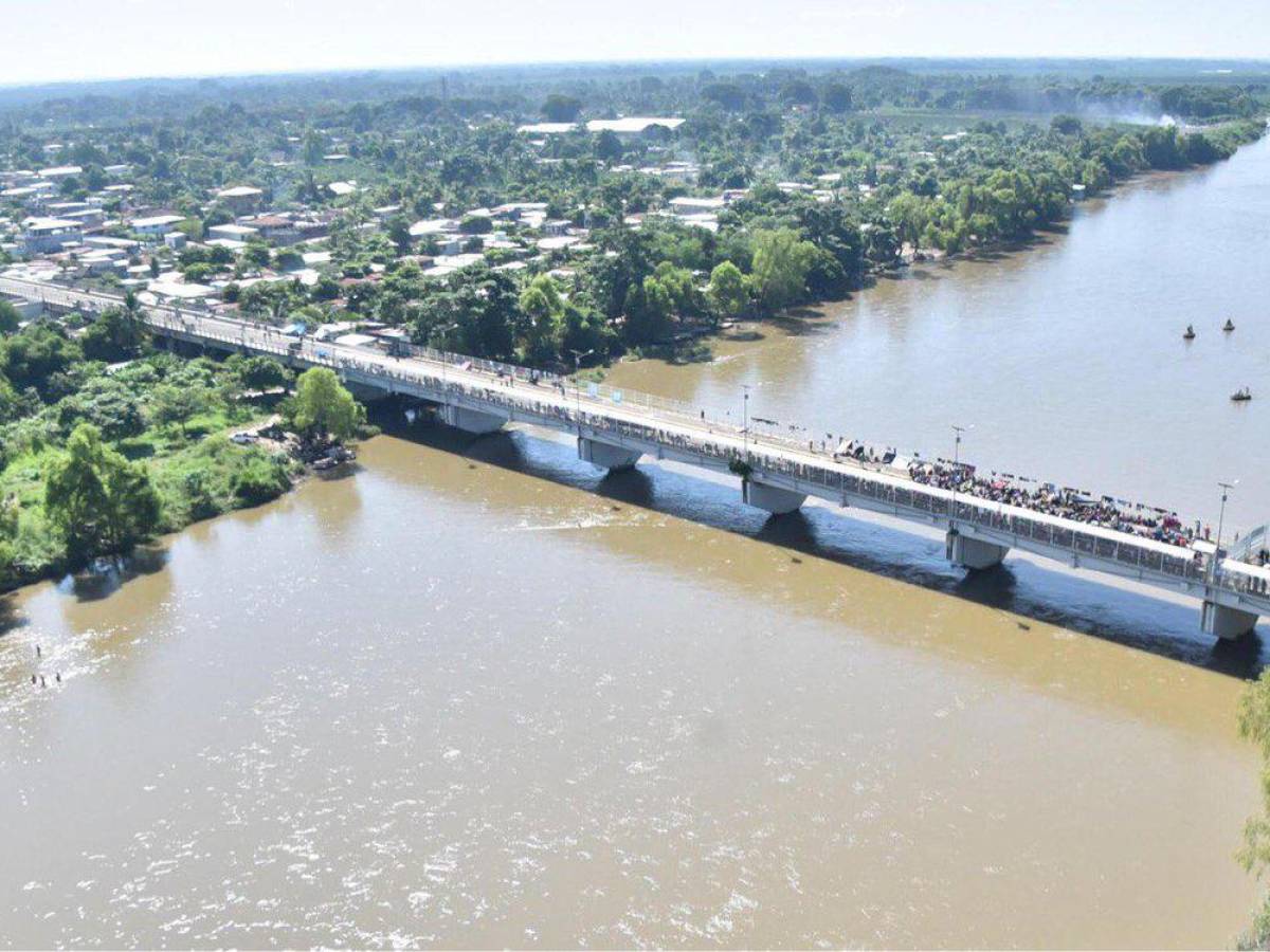 México y Guatemala cierran paso fronterizo para contener migración