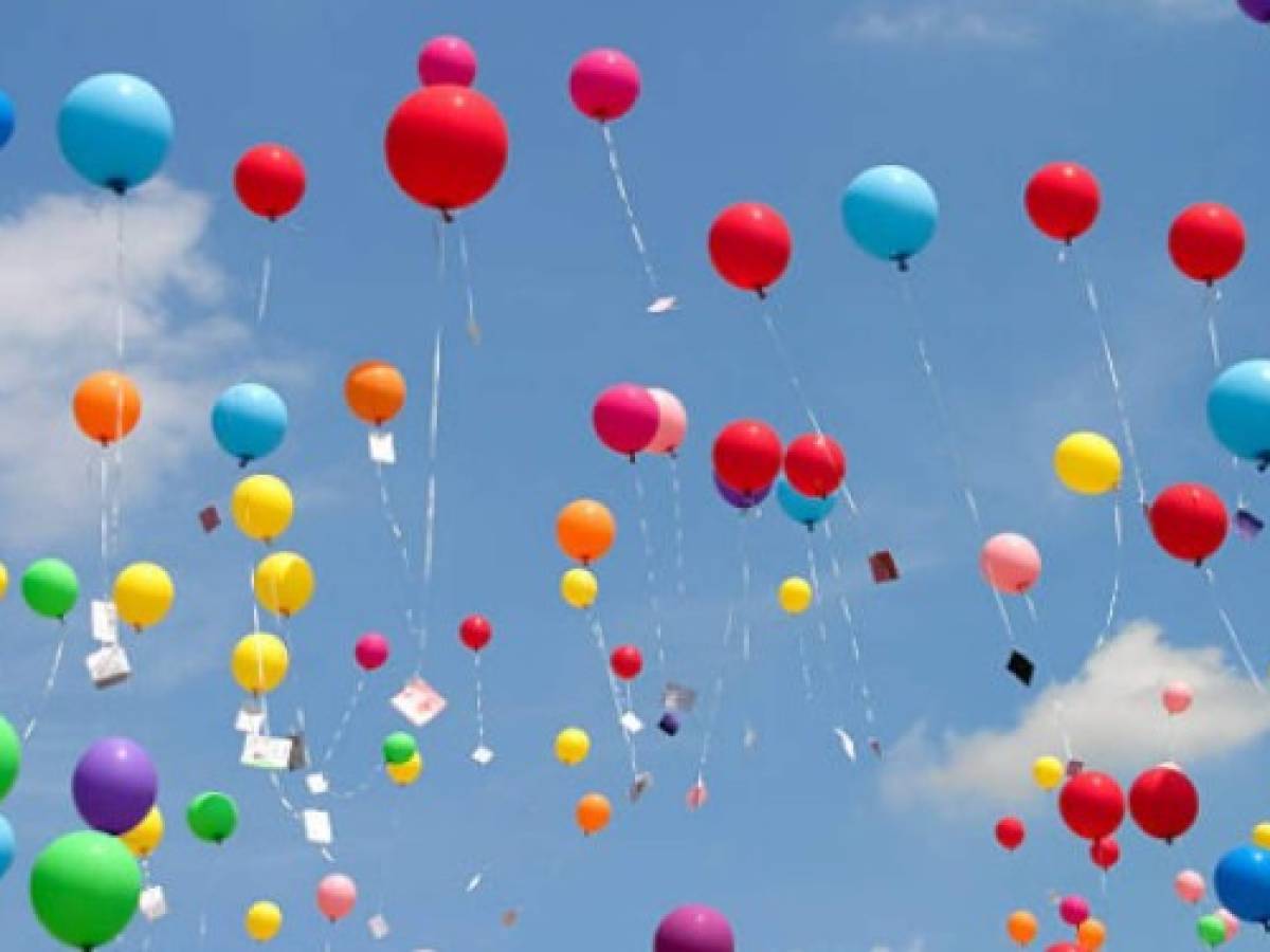 Los globos, nuevo objetivo de ecologistas