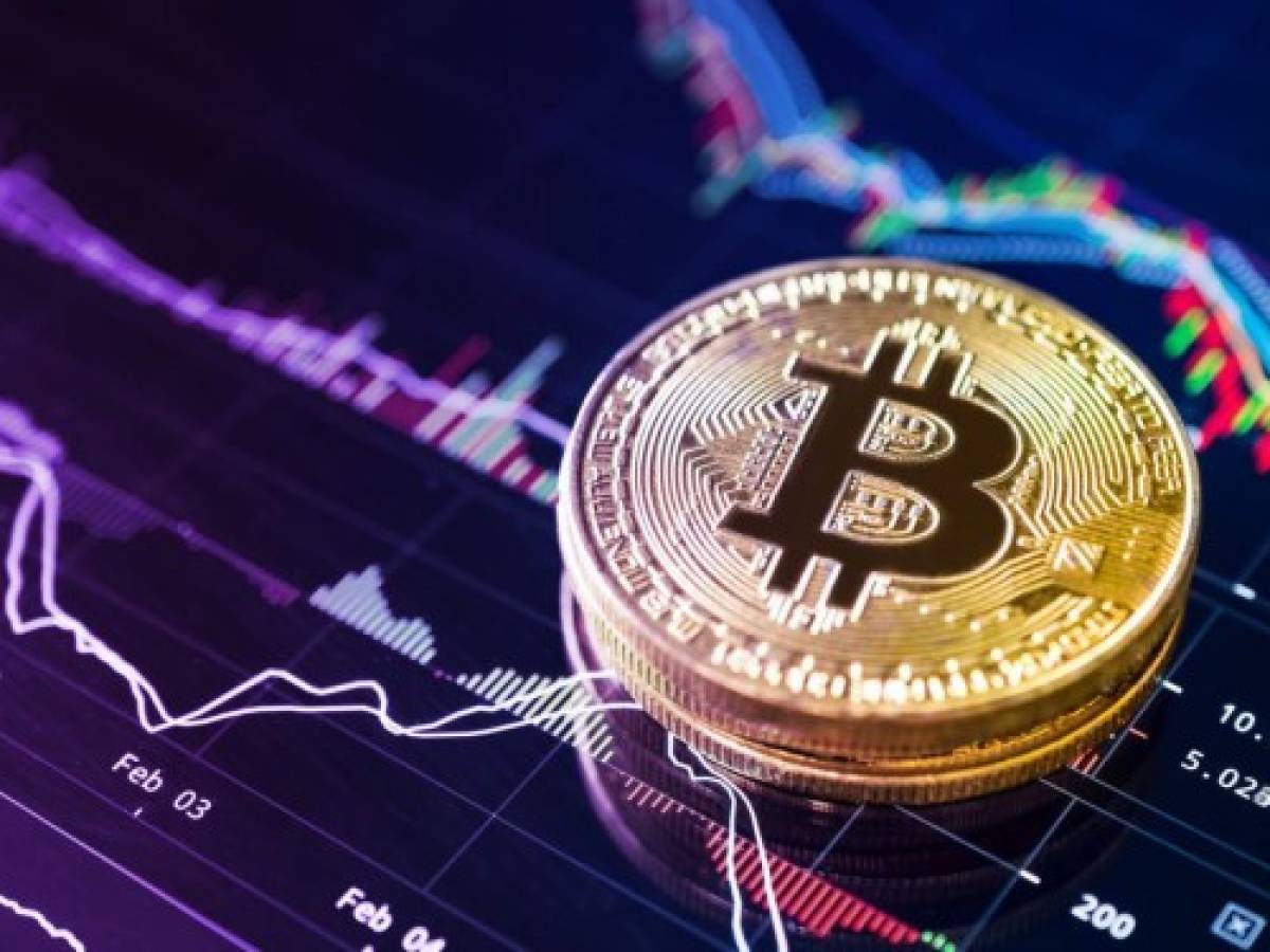 ¿Cuánto hay que invertir en Bitcoin?