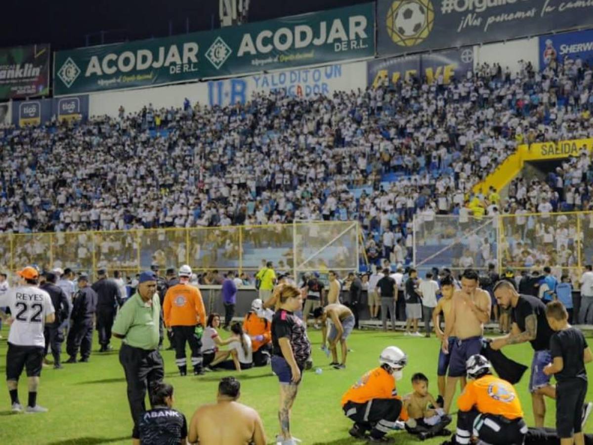 El Salvador: Muertos y varios heridos por estampida en Estadio Cuscatlán