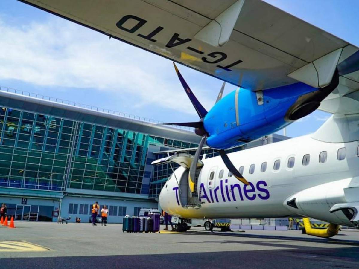 La guatemalteca TagAirlines relanza la ruta San Salvador - Roatán