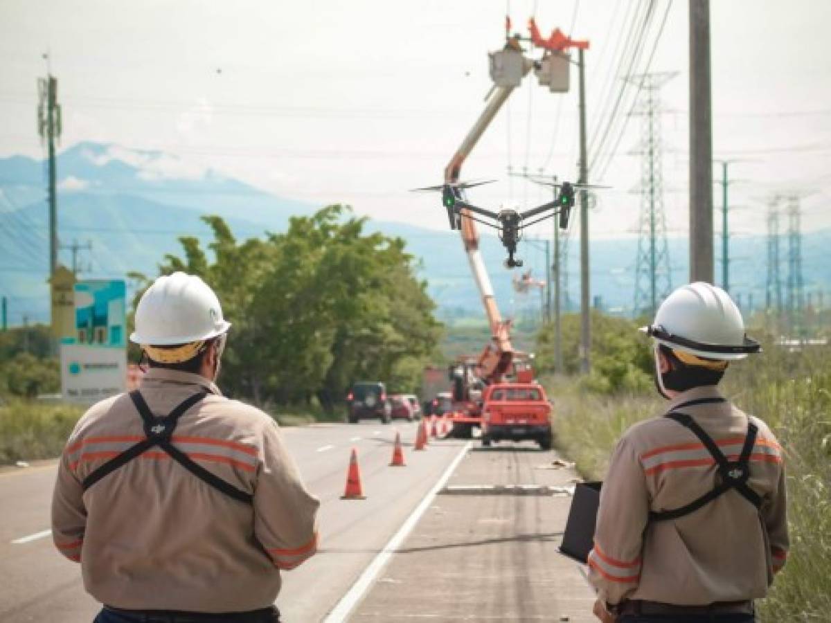 El Salvador: AES mejora calidad del servicio eléctrico con uso de drones