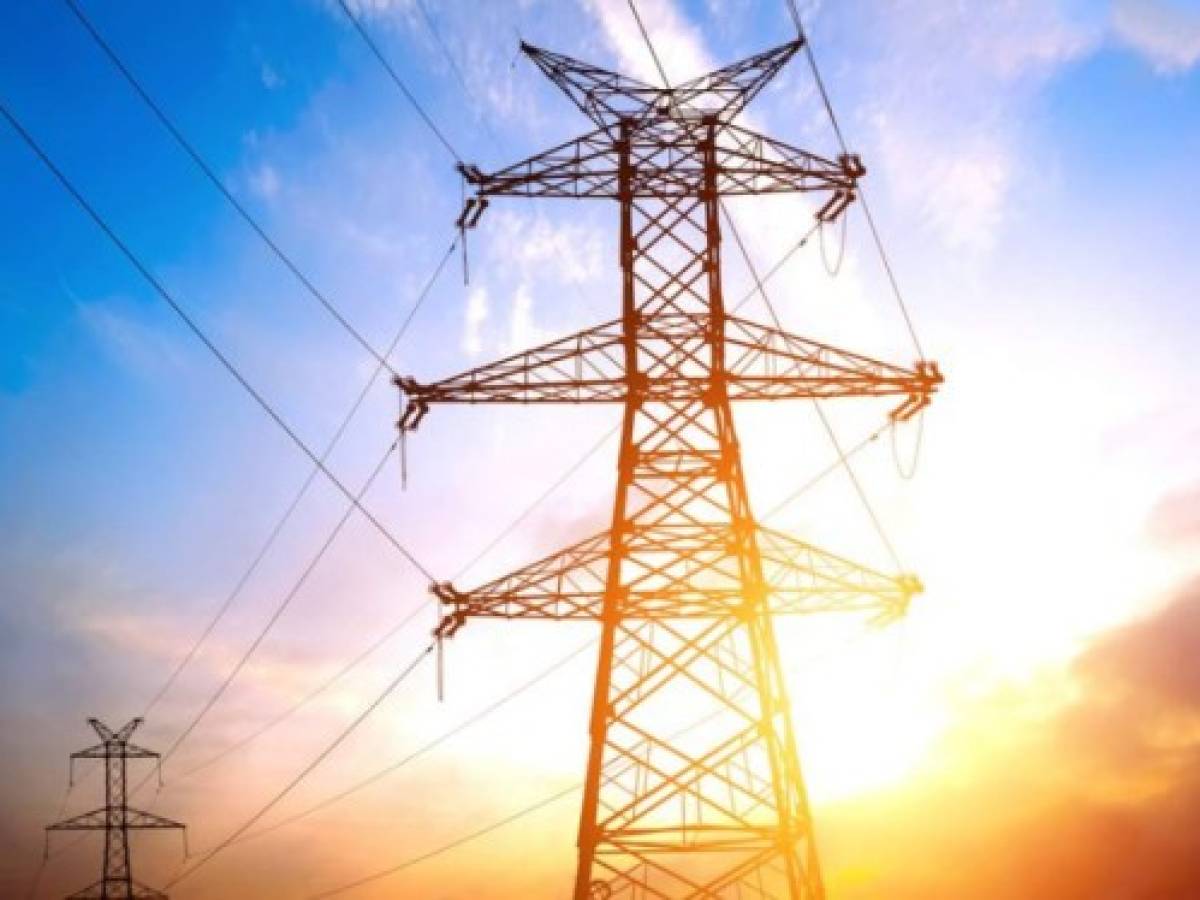 Panamá invertirá US$500 millones en la cuarta línea de transmisión eléctrica