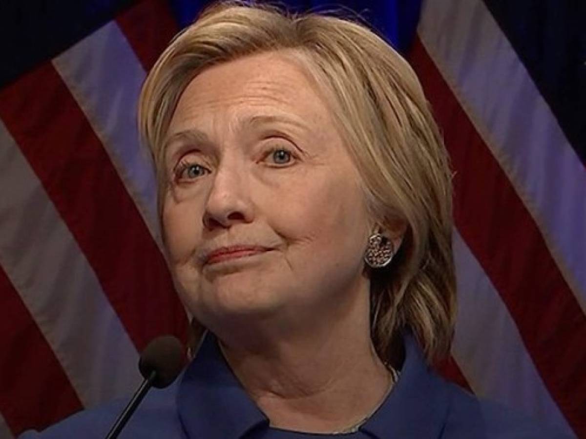 Hillary Clinton se confiesa decepcionada 'más de lo pudiera expresar'