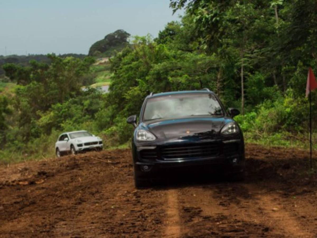 Porsche, sin miedo a caminos extremos