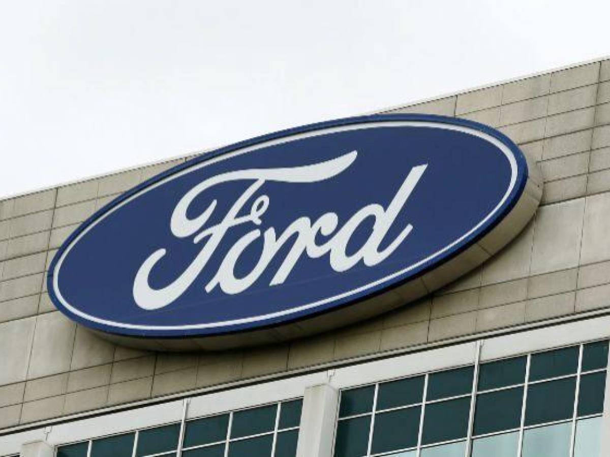 Ford llama a revisar 350.000 vehículos en EEUU, algunos por riesgo de incendio