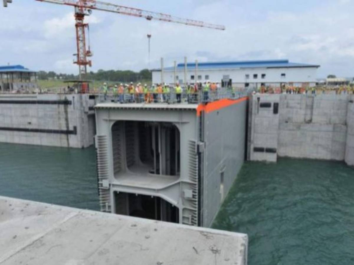 La ampliación del Canal de Panamá a 4% de terminarse